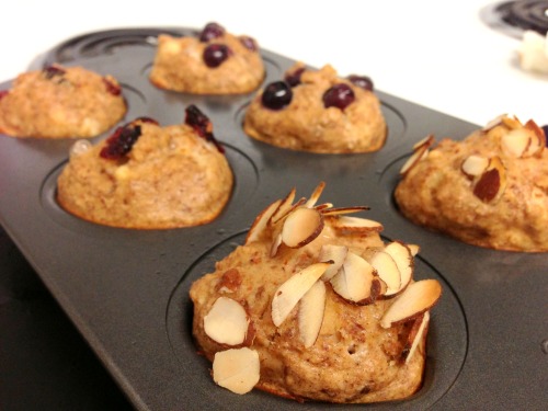 mylife-mylove-mybody:  blogilates:  Here’s my latest recipe for Paleo Banana Almond Muffins! No flour! INGREDIENTS: 1 cup almond flour (I used trader joes brand) 2 ripe bananas ½ cup egg whites 1 Tablespoon almond butter (I didn’t have any