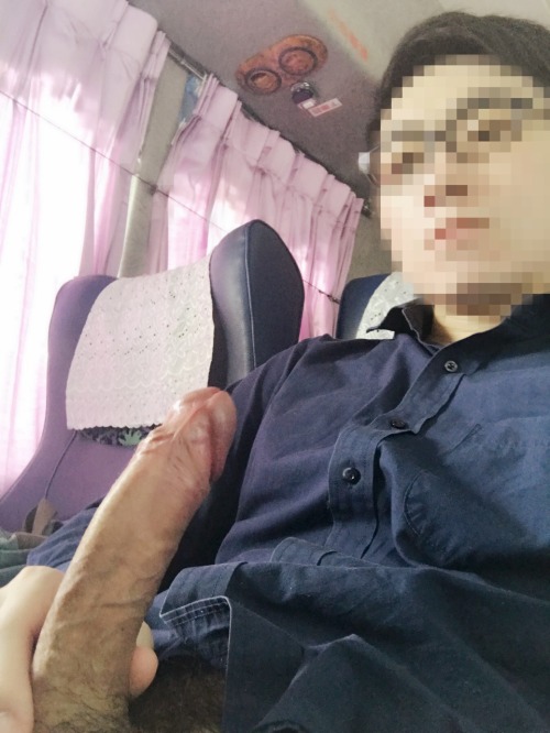 butterysecretbarbarian:  shawntw17:  重發😁 回台北囉  So nice