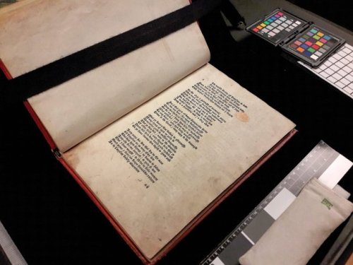 Chaucer&rsquo;s Troilus and Criseyde being digitized. Published in 1483, it is an incunabulum from W
