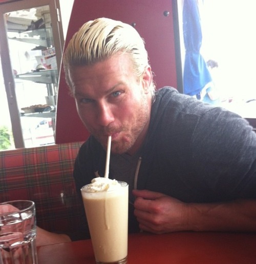 douglas-leon-michael:princess-of-proper:Sigh. Damn it Ziggler!Why does he have to be so cute?