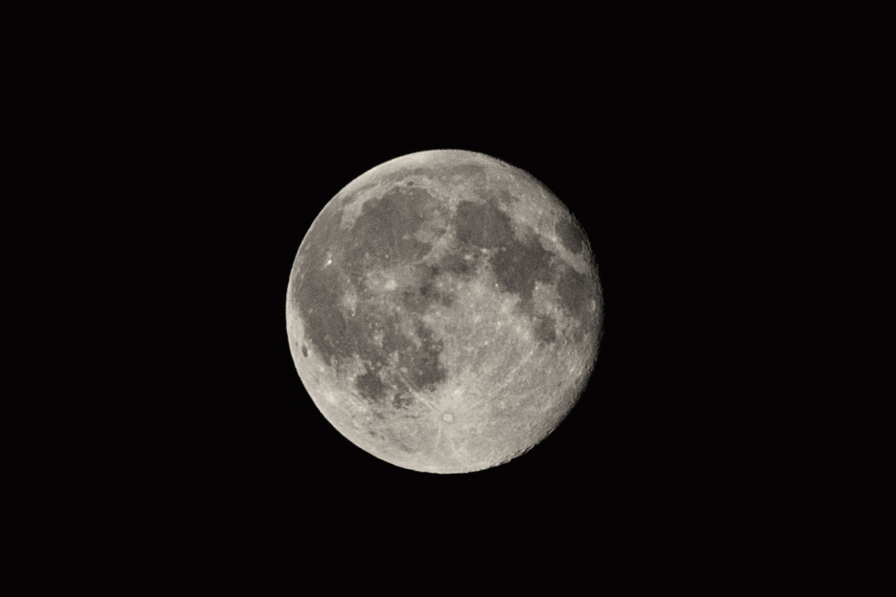 <p><b>Photographing the moon? A long lens is a big help or maybe even a prerequisite, but not all that is needed most of the time.</b></p><p>Set the ISO high, but not so high that you end up with too much grain, put your light meter on “spot” mode, so you’re actually taking the light reading off the moon and set the shutter speed around 250 or faster, unless your camera is on a solid tripod using the camera’s timer or a remote shutter release. If the auto-focus is struggling to get a good read try manual focus. Finally, if the moon is still too bright try closing the lens a f/stop or two.</p>