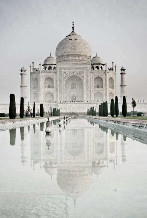 Taj Mahal (Islamic Architecture)
From the collection: IslamicArtDB » Taj Mahal in Agra, India (32 items)
Originally found on: sidratulmuntaha