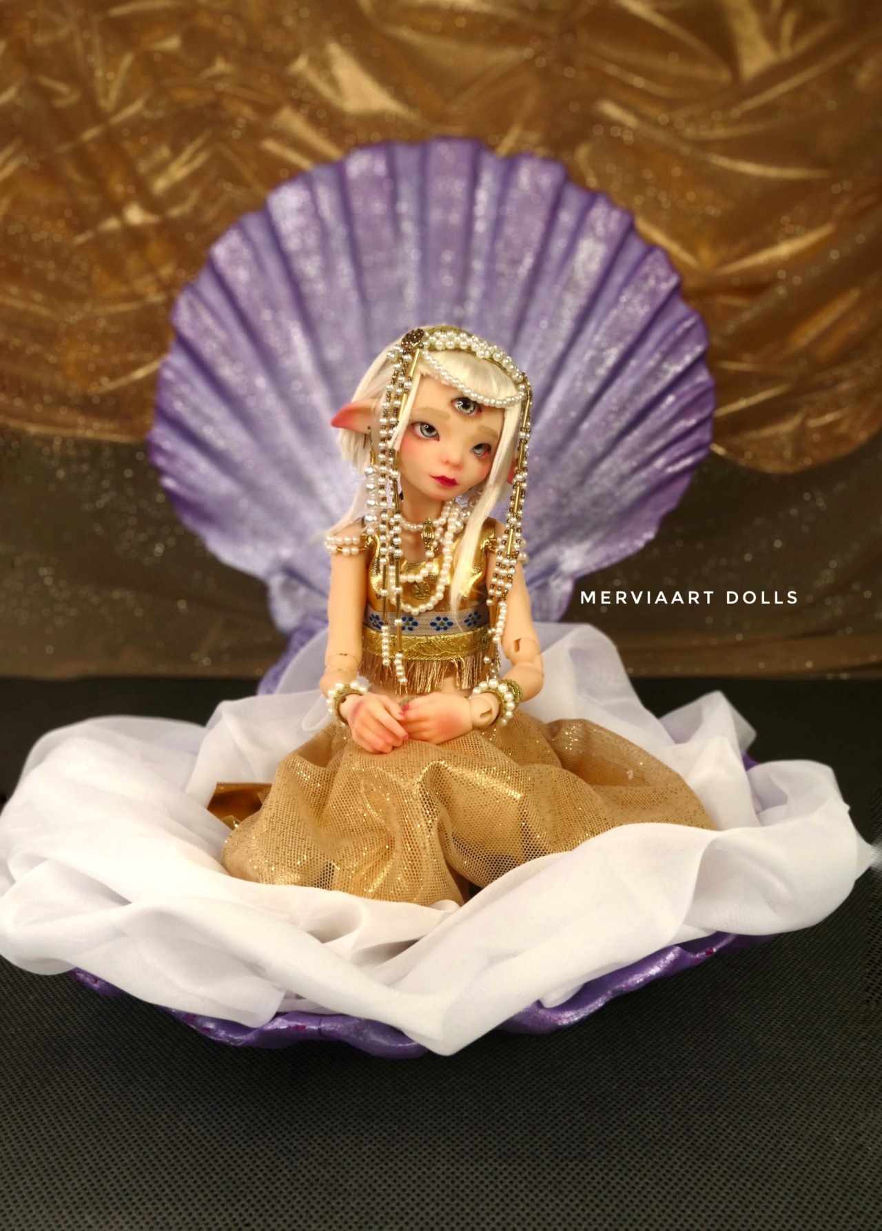 Another stunning AURORA Mela doll with 3D shell inspired by “Exist For Love” music video created and kindly permitted 