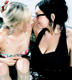 underthesunset91:  Alex + Smiling into kisses  (◡‿◡✿)  