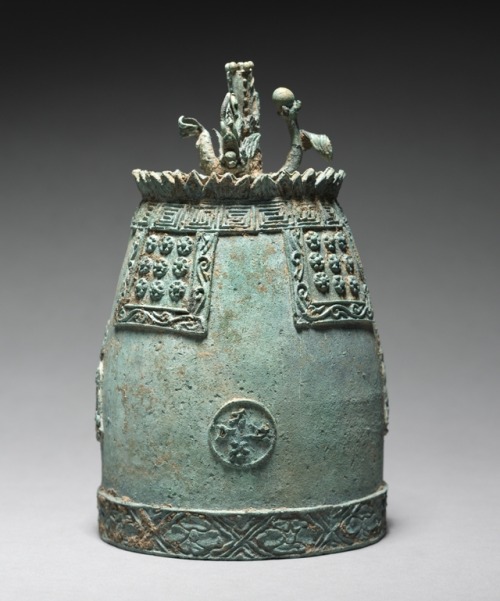 cma-korean-art: Bronze Ritual Bell, 1200, Cleveland Museum of Art: Korean ArtThis miniature bell was