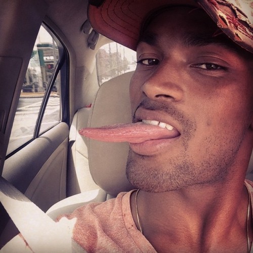 seeker310:essfitcee:Keith Carlos of ANTM Cycle 21. That tongue tho»  BOYS-ULTRA x Bombastic Reli