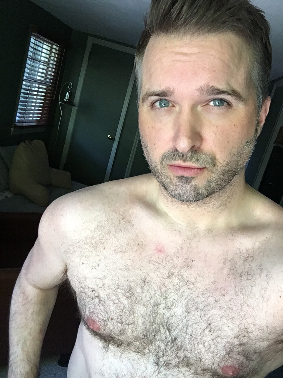 littlesoulking:  I’m not Dad. I’m just drawn that way. 😘