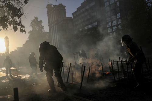 PHOTOS: New protests rage in Chile as Pinera fires ministersChileans took to the streets again on Tu