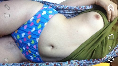 slut-overload:  come subscribe to my snapchat to receive daily live nudes from me straight to your phone!