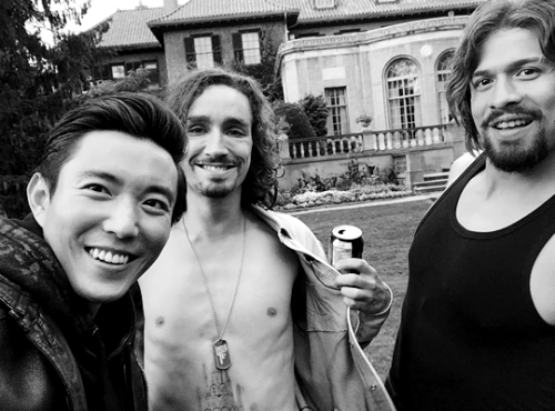 justinhmin: “#UmbrellaAcademy2 a story of 3 brothers told in 6 parts”