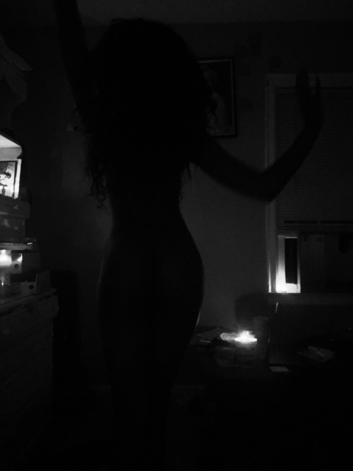 muhkilaxo: muhkilaxo: Candlelight x meMy favorite photo set