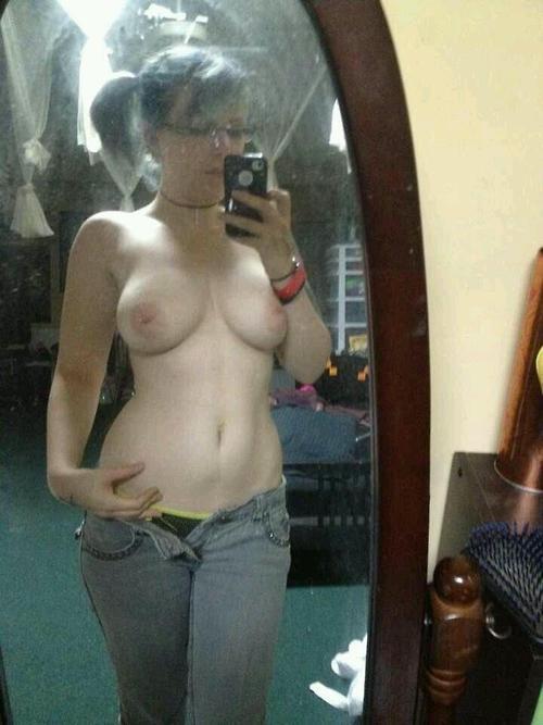 onlyamateurstuff:  VIEW FULL GALLERIES: http://amateurfactory.net/ and FOLLOW US: https://www.tumblr.com/follow/onlyamateurstuff 