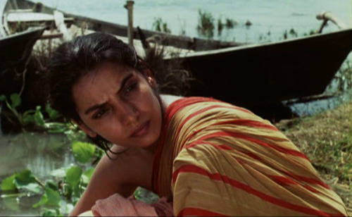 dhrupad:Shabana Azmi in Sati (1989).
