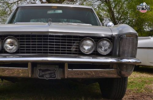 the-american-life-style:Buick Riviera (1964) at Lonestar Roundup (als306)