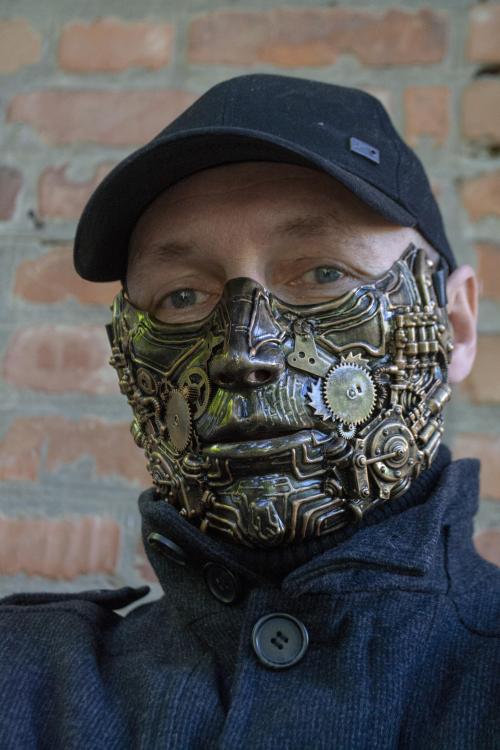 misterlemonzafterlife:  blue–folder:Me and my new mask https://MisterLemonzAfterlife.tumblr.com/archive