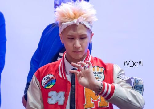 paetoi:150306 Gangnam FansignMOCHI DO NOT EDIT