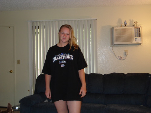 mymarinemindpart3:  Keeping her Marine happy pt 7