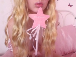 lilkittenbrat:  I found a fairy wand, the game has changed now