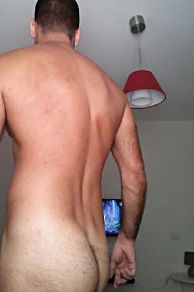roaminfan-two:Terribly hot boy !!!