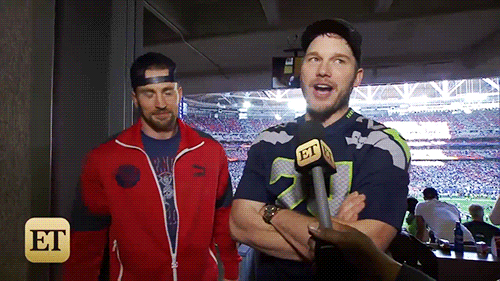 master-of-duct-tape:(x)I swear, Evans does not stop bouncing around this entire interview  Evans looks like a 5yo boy hahahahaha #teamevans