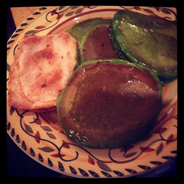 Green pumpkin pancakes and back bacon #homemade #pancakes #backbacon #dinner #noms