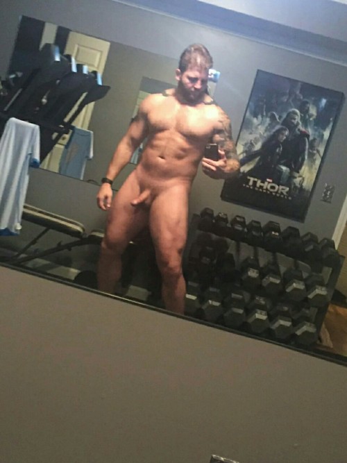kootnybehr:  Colby Jansen - workout selfies March 12 & 15, 2016