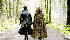 emmasjones:Captain Swan + in sync (s2&3)