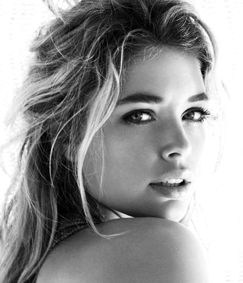 youcumfirst:  femmefan:  femmefan crystalline-sugars  youcumfirst