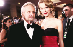 tayloswifts:  Taylor Swift + friends at the 2014 Golden Globes  