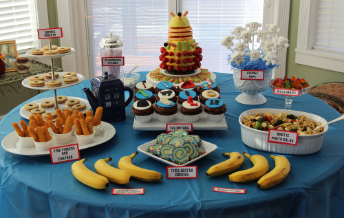 anoodlittlelife:  Doctor Who 50th anniversary party!! Every good party has fezzes, bananas, and jelly babies… in fact, it’s not quite a party without them. 