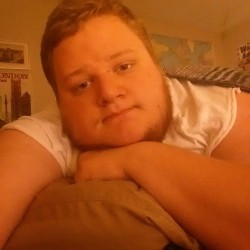 Mrcetpar:  Panzerbjoern:  I’ve Got Big Arms And A Big Bed And No One To Cuddle.