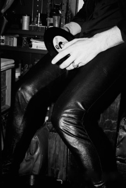 sunsetgun:  Lux Interior. Photo by Tav Falco.