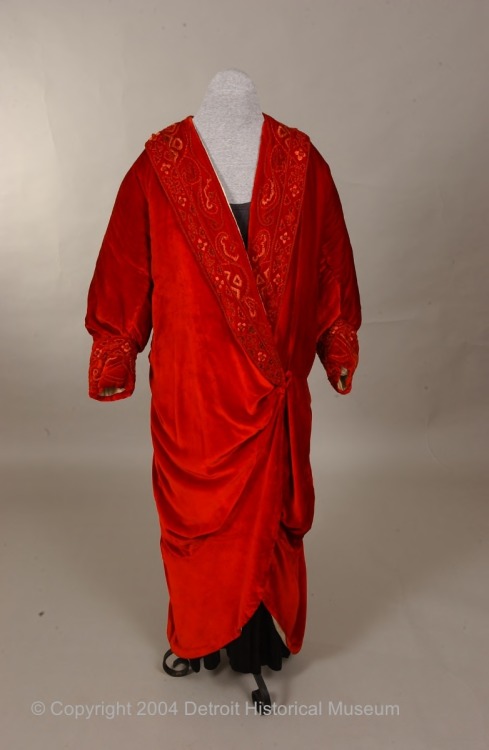 Evening CoatJ.Hock1910-1913Woman&rsquo;s red velvet evening coat lined with white satin. It is a wra