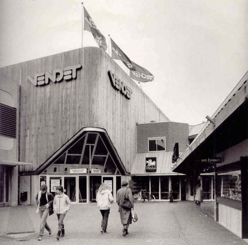 germanpostwarmodern: Shopping Center (1974-77) in Ede, the Netherlands, by Frans van Gool