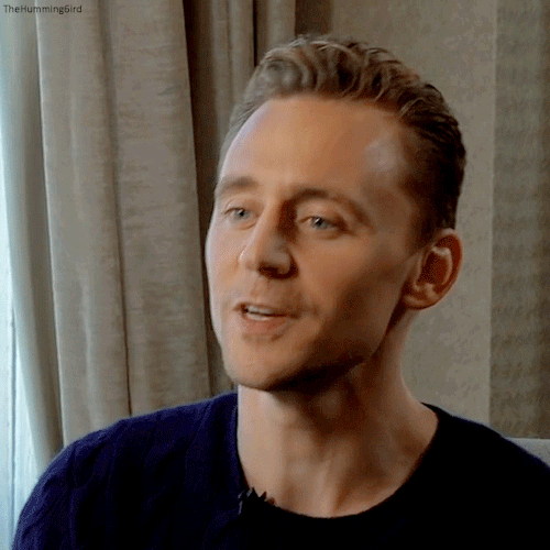 Tom Hiddleston on MTV News, 2015