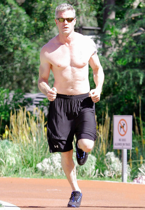 shirtlessmalecelebs:  Eric Dane