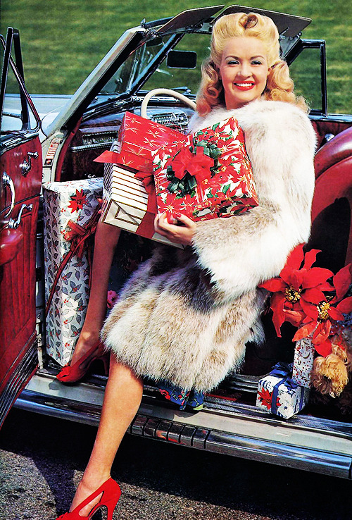 samwanda:  sharontates:  Betty Grable, 1942. Photo by Frank Powolny   ♥ ♥ ♥