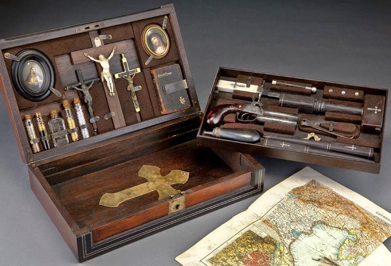 steampunktendencies: Vampire Hunter Kit &ldquo;Cased vampire killing kit, in