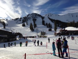 It is a gorgeous day at Mammoth! Beginners