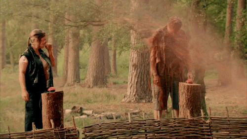 Contestant Phil Gets Very Messy On Wild Things