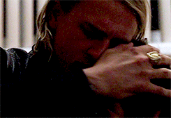 scarliefrancis:  #tara week: one relationship → Tara x Jax; - I love you. - You should. 