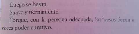 somospandaspordentroyporfuera:  -Una chica invisible. 
