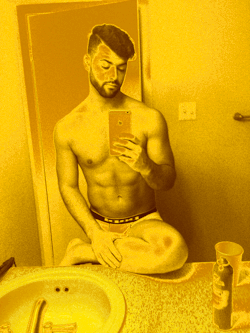 Gianyybbyy:  ☀️☀️☀️  Beard Goals
