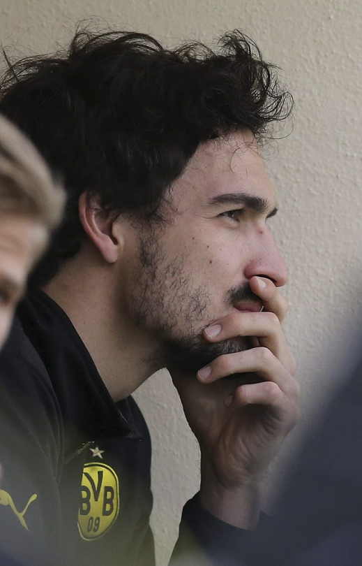 Thomas Berthold, Former Bundesliga Player: "Hey, Buddy. I Heard You Lost Sleep. You Need To Make An Important