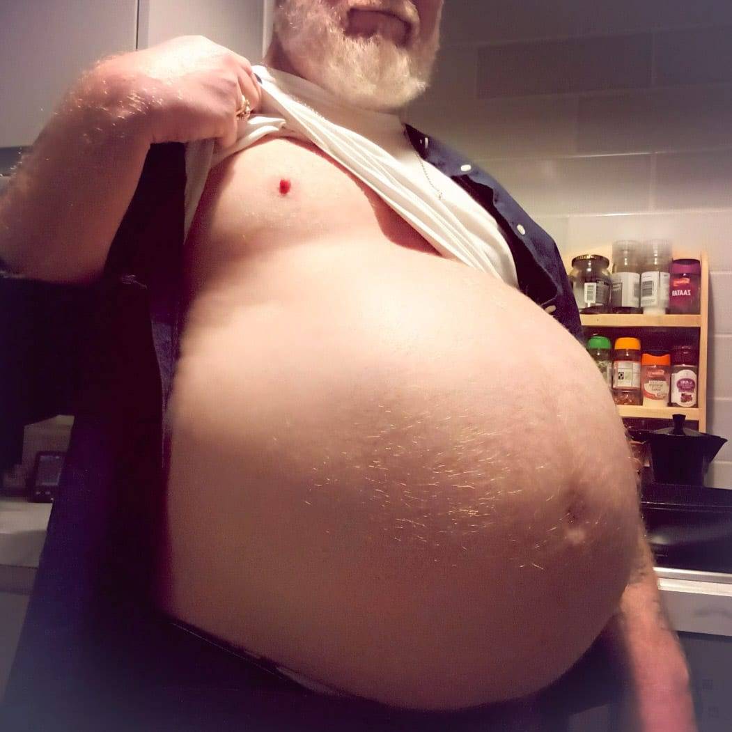 unicorn-ballbelly:#ballbelly #ballooning 