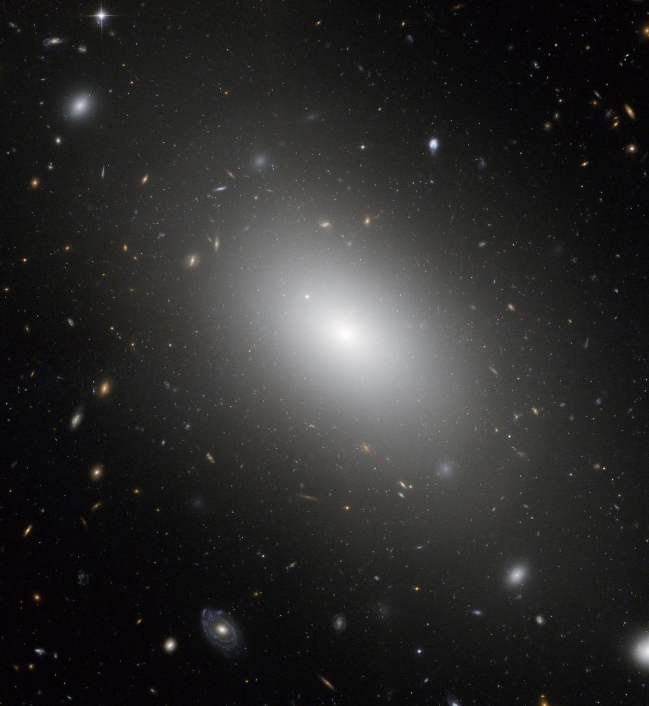 Elliptical Galaxy NGC 1132 by NASA Hubble