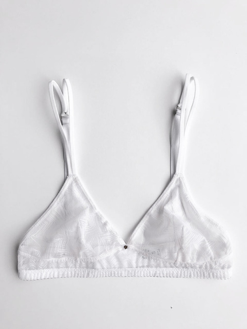 Enjoy Summer Fridays in the new Malla Blanco soft bra dropping this month exclusively in stores!