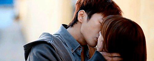 forursmiles:I’m not going anywhere. I can’t go. There’s no use because I’ll come back again.