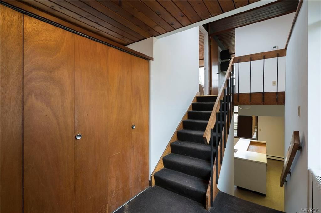 househunting:   $165,000/4 br/2000 sq ft Buffalo, NY   