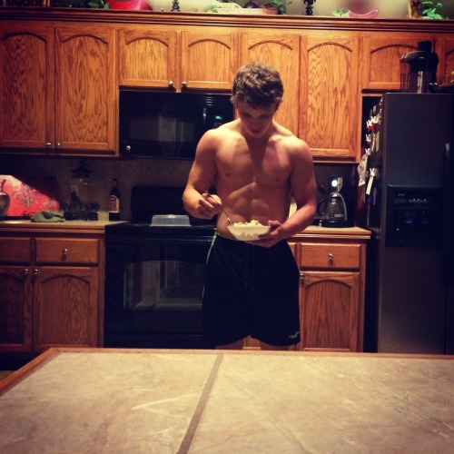 joelk1691:  Just putting them carbs in before bed last night 